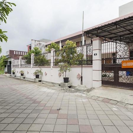 Koolkost Syariah Near Upn Veteran Hotel Medokanayu Eksteriør billede